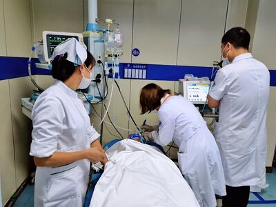 安庆正规长途120救护车出租 长途急救车出租 全国服务当地派 相关图片