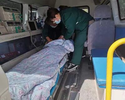 东凤救护车出租,病人转院急救车电话 相关图片
