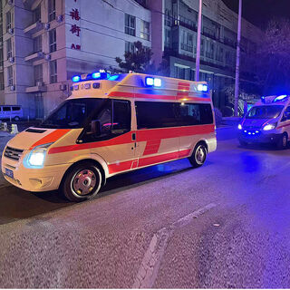 塔城地区急救车出租/接送异地就医患者/先服务后收费 相关图片