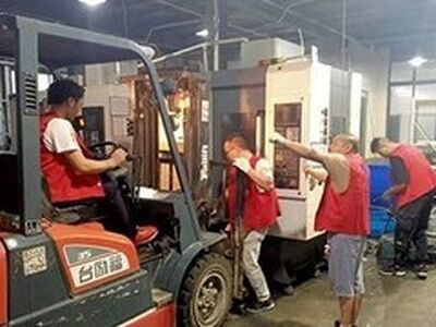 博尔塔拉起重吊装服务博尔塔拉高效工程车辆吊运 相关图片