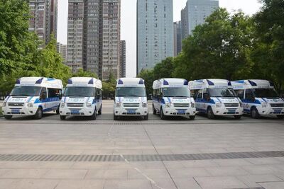 伊利跨省转运病人,伊利适合长途运送病人的救护车-站点就近派车 相关图片