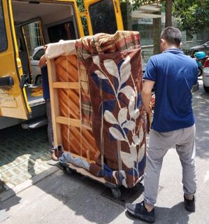 东营搬家 东营区文汇钢琴搬运 家庭搬家 搬运设备钢琴 相关图片