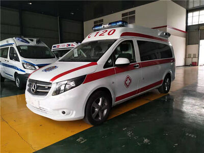 西藏跨省出院转院救护车-西藏长途接送病人服务车-西藏120医 相关图片